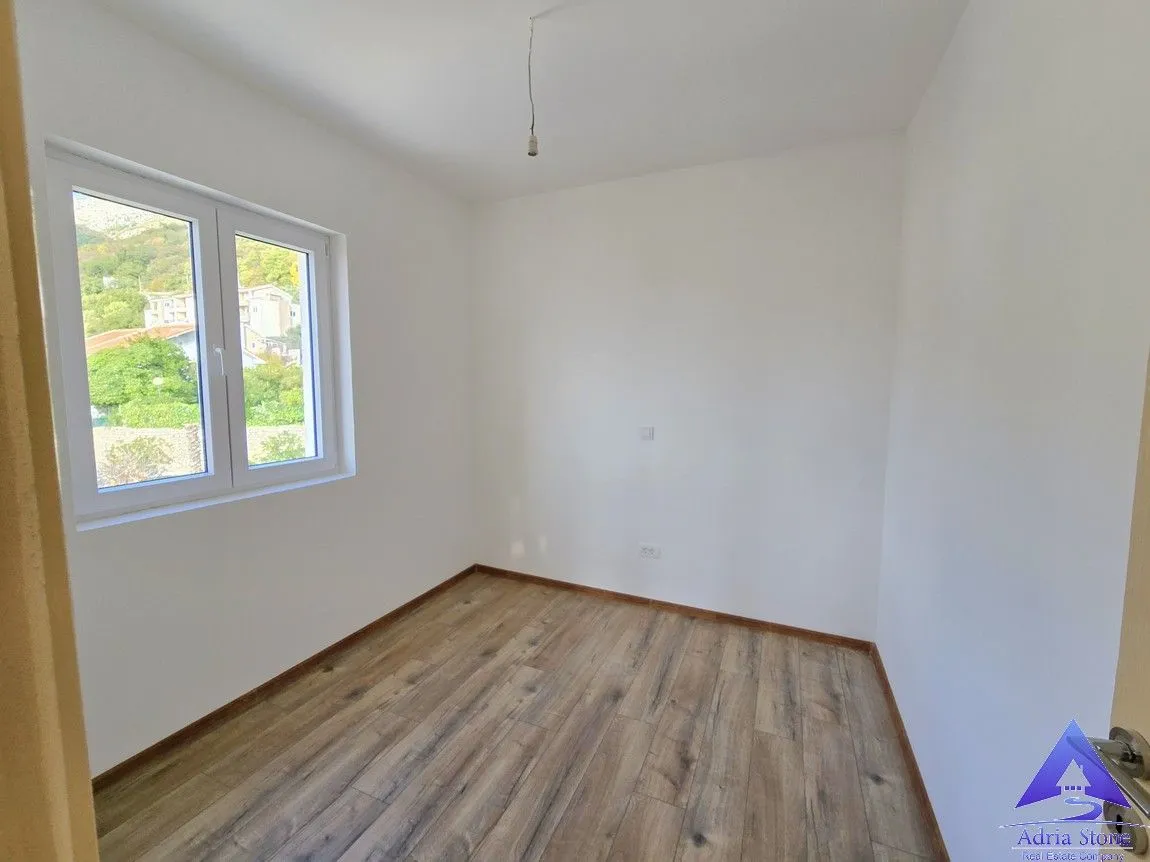 Sale, two bedroom apartment, 54m², Petrovac, Budva