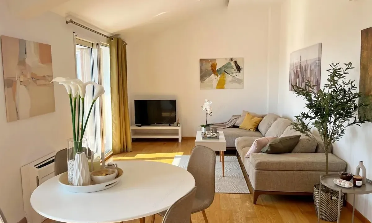 Sale, three bedroom apartment, 99m², Tivat, Crna Gora