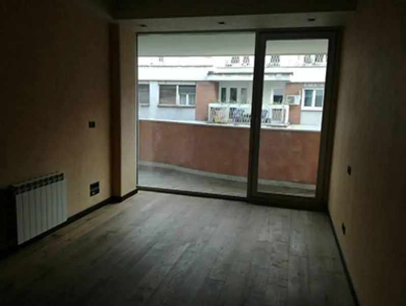 Rent, three bedroom apartment, 180m², Kalenić Pijaca, Vračar Sve Podlokacije