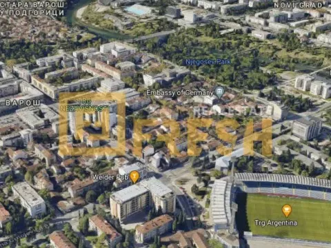 Sale, land lot, 500m², Centar, Podgorica - image 2