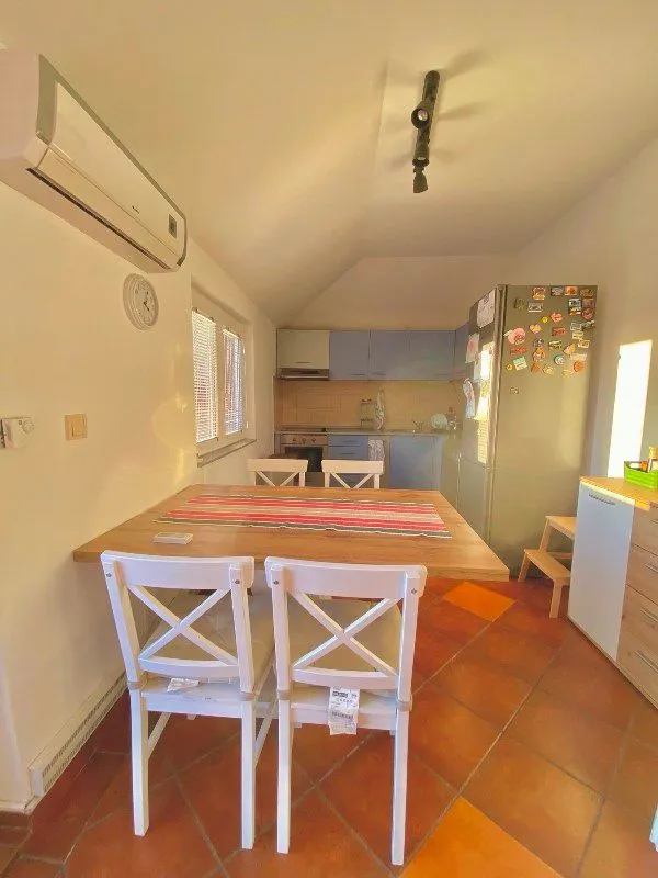 Sale, four bedroom apartment, 118m², Jajinci, Voždovac Sve Podlokacije
