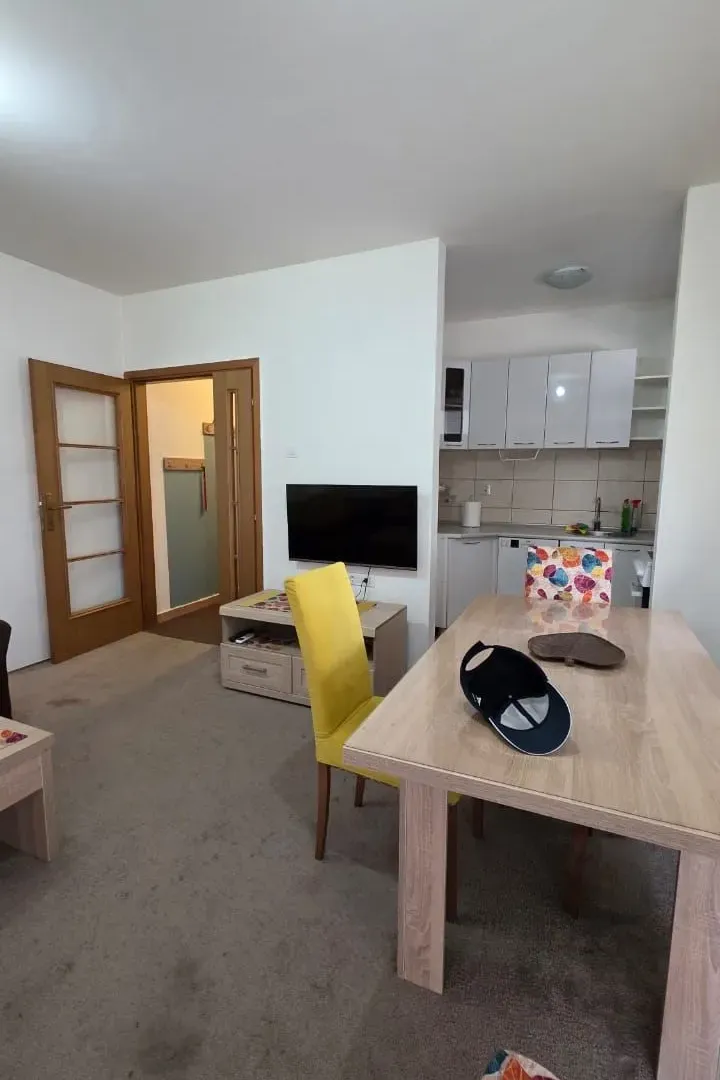 Prodaja, dvosoban stan, 62m², Blok 9, Podgorica