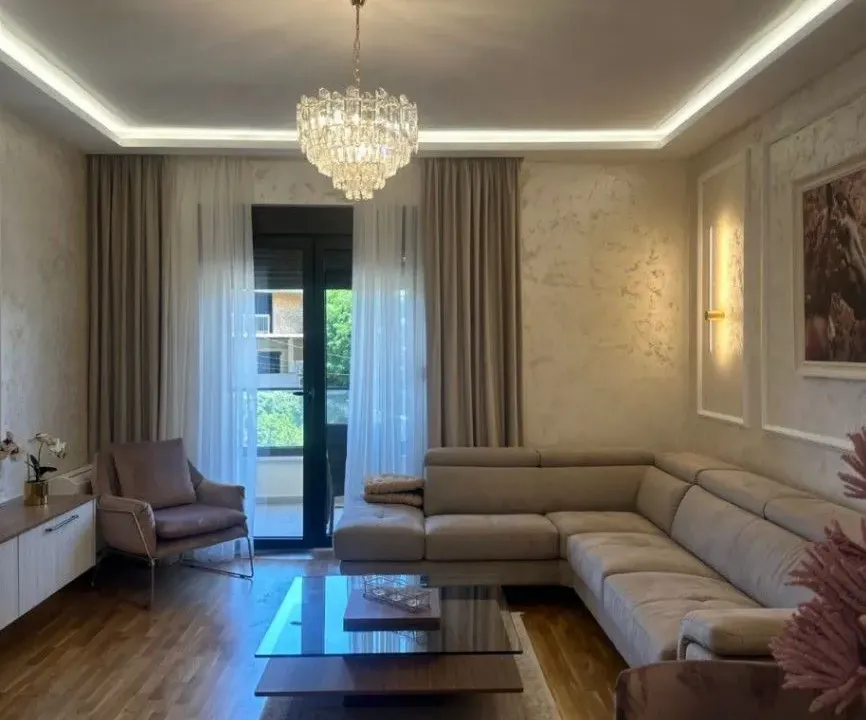 Izdavanje, jednosoban stan, 60m², Stara Varoš, Podgorica