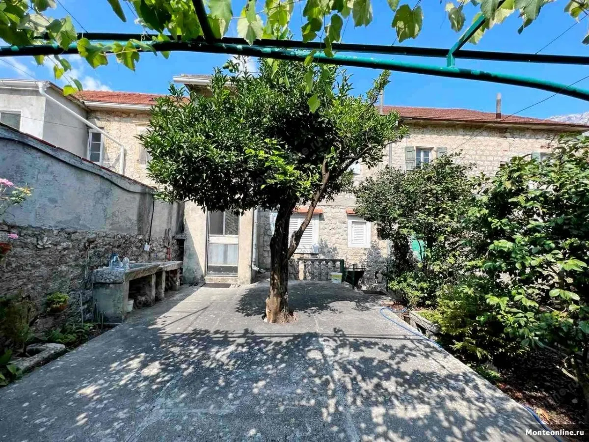 Sale, house, 235m², Prčanj, Kotor