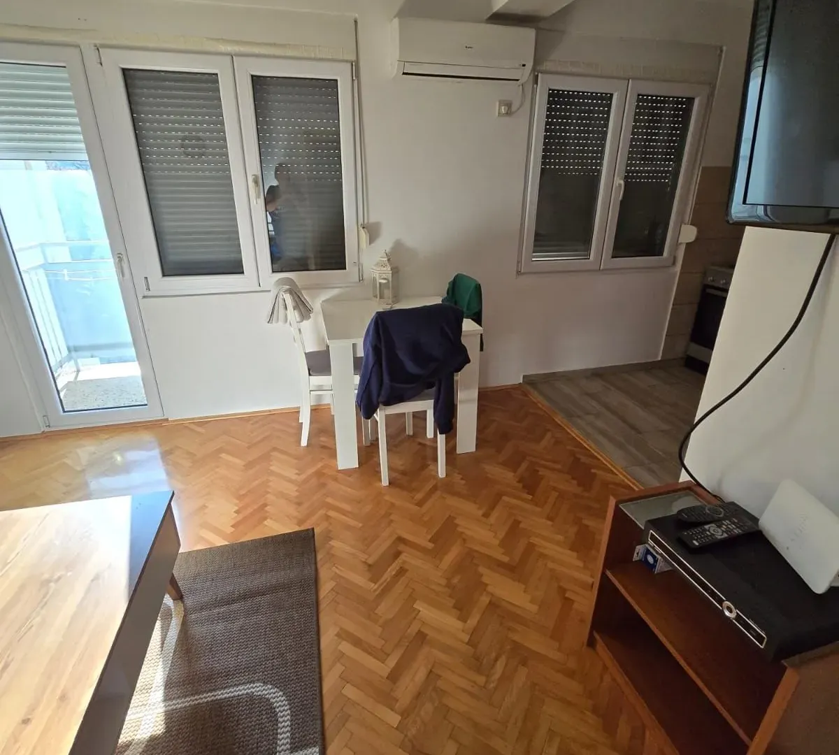 Izdavanje, stan, 56m², Kotor, Crna Gora