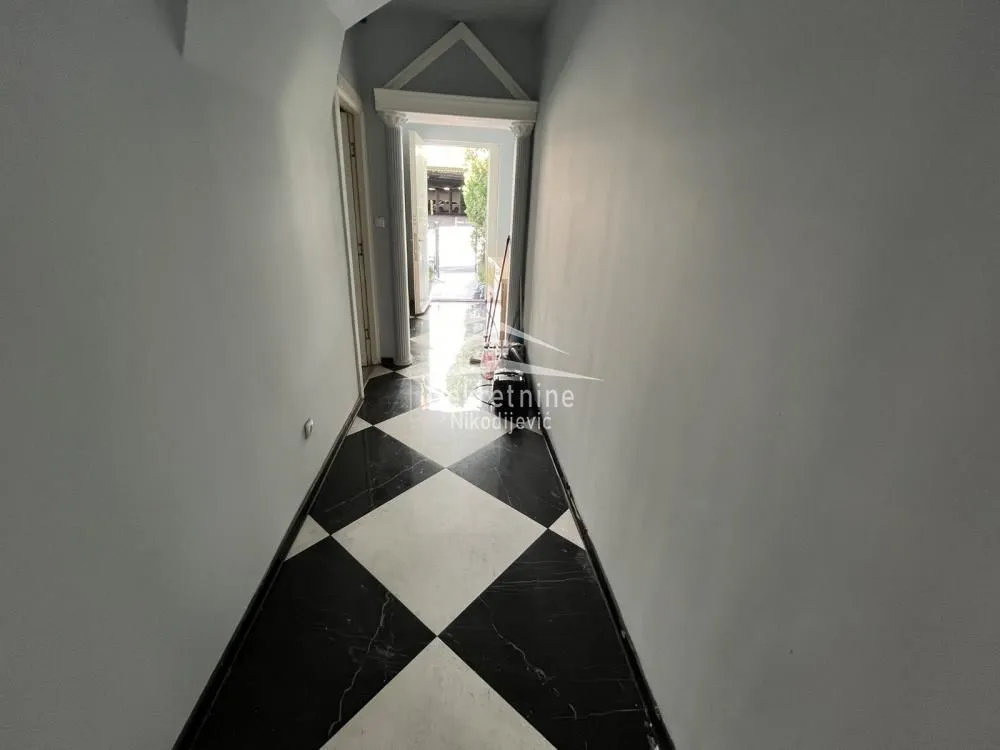 Rent, office space, 310m², Savski Venac, Beograd