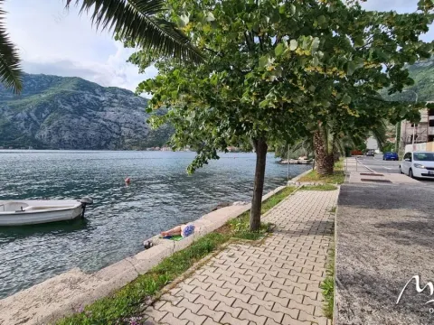 Prodaja, plac, 1800m², Risan, Kotor - image 2