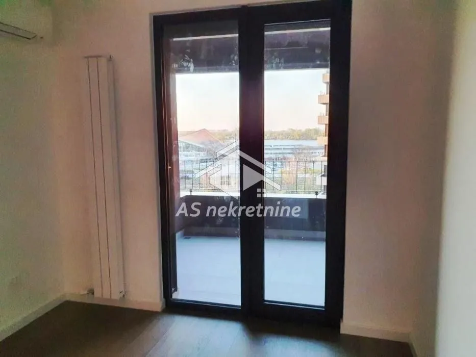 Rent, four bedroom apartment, 125m², Stari Grad, Beograd