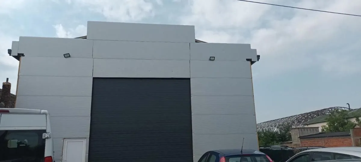 Rent, office space, 400m², Batajnica, Beograd