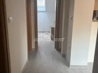 Prodaja, kuća, 250m², Petlovo Brdo, Beograd - image 6