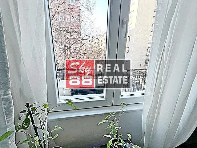 Sale, three bedroom apartment, 92m², Stari Grad, Beograd