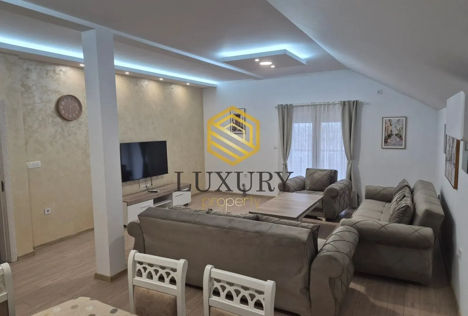 Rent, two bedroom apartment, 100m², Malo Brdo, Podgorica