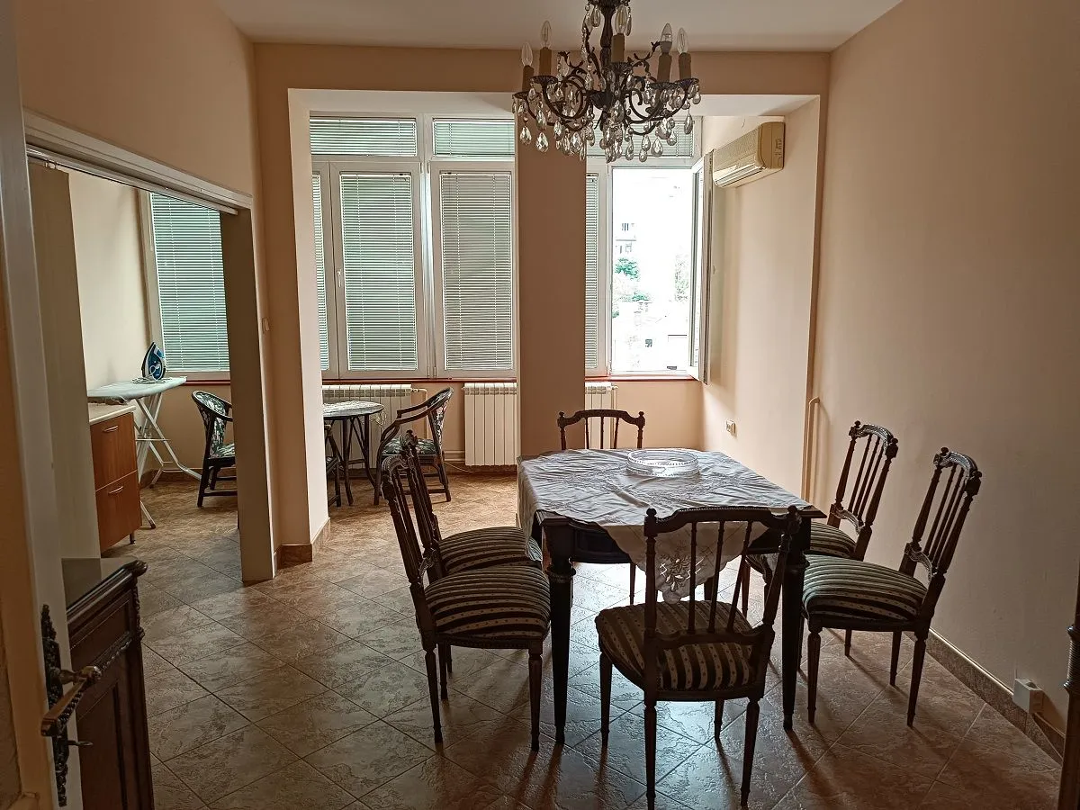 Prodaja, trosoban stan, 101m², Vračar Sve Podlokacije, Beograd