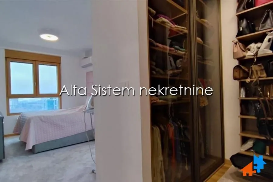 Izdavanje, četvorosoban stan, 110m², Novi Beograd Blok 65, Novi Beograd Sve Podlokacije