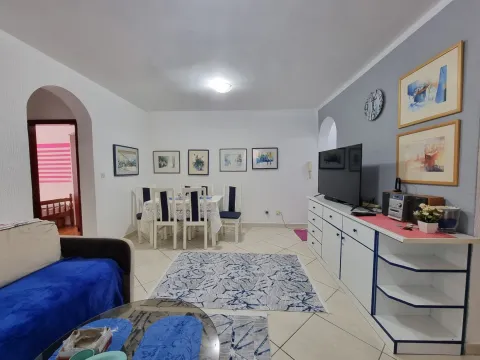 Rent, two bedroom apartment, 52m², Budva, Crna Gora - image 2
