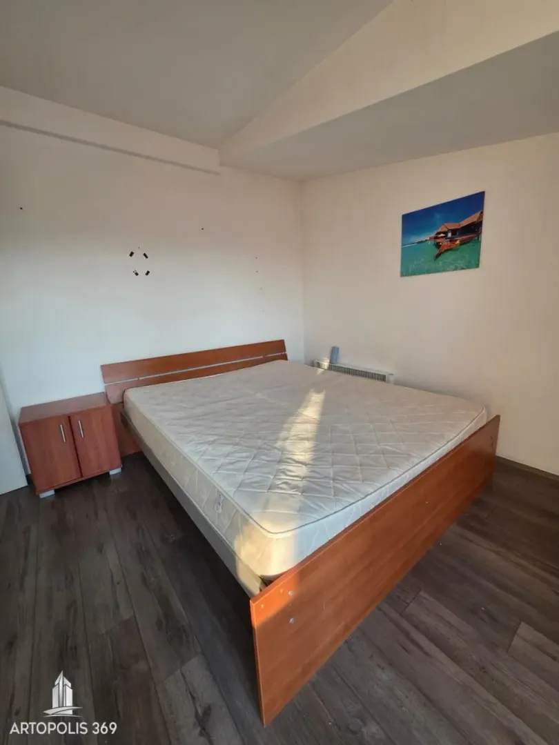 Sale, three bedroom apartment, 59m², Borča 1, Borča Sve Podlokacije