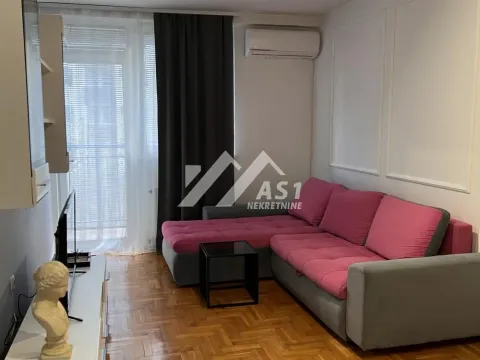 Izdavanje, dvosoban stan, 48m², Sajam, Novi Sad Sve Podlokacije - image 2