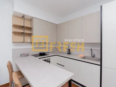 Izdavanje, trosoban stan, 90m², Master Kvart, Podgorica - image 9