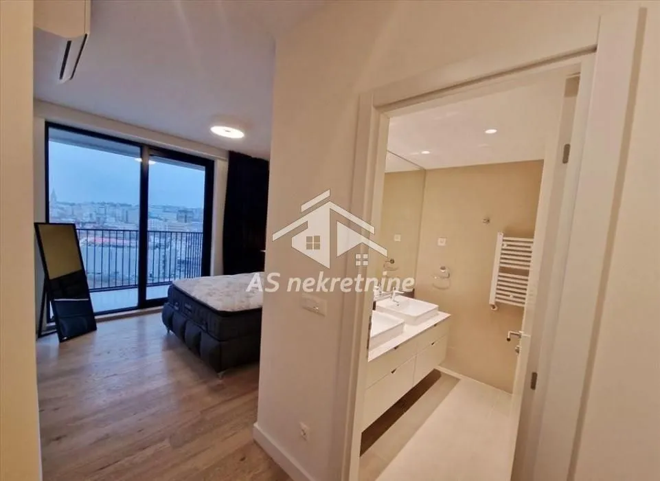 Rent, four bedroom apartment, 109m², Savski Venac, Beograd
