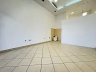 Izdavanje, poslovni prostor, 23m², Stari Aerodrom, Podgorica - image 5