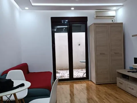 Prodaja, garsonjera, 29m², Centar, Budva - image 6