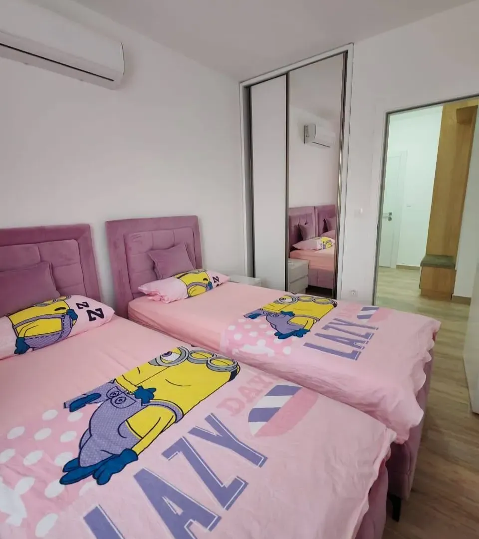 Rent, two bedroom apartment, 60m², Bečići, Budva