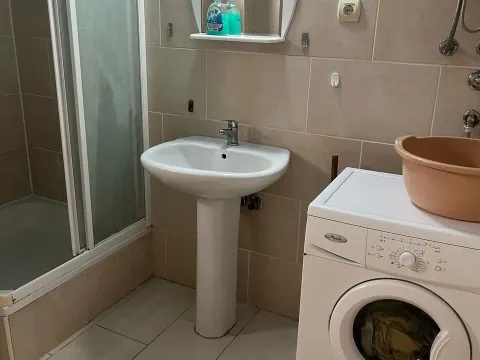 Sale, two bedroom apartment, 80m², Bečići, Budva - image 3