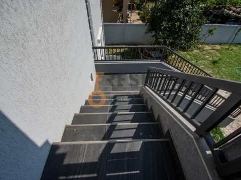 Prodaja, kuća, 450m², Stari Aerodrom, Podgorica - image 8