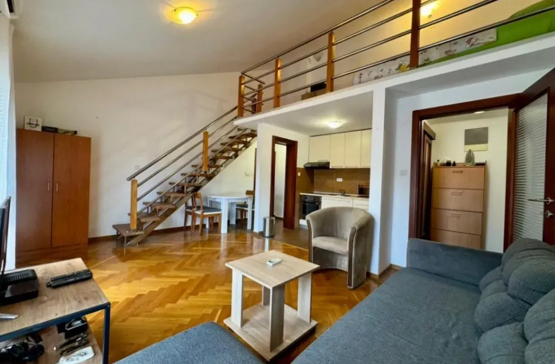 Izdavanje, jednosoban stan, 45m², Budva, Crna Gora