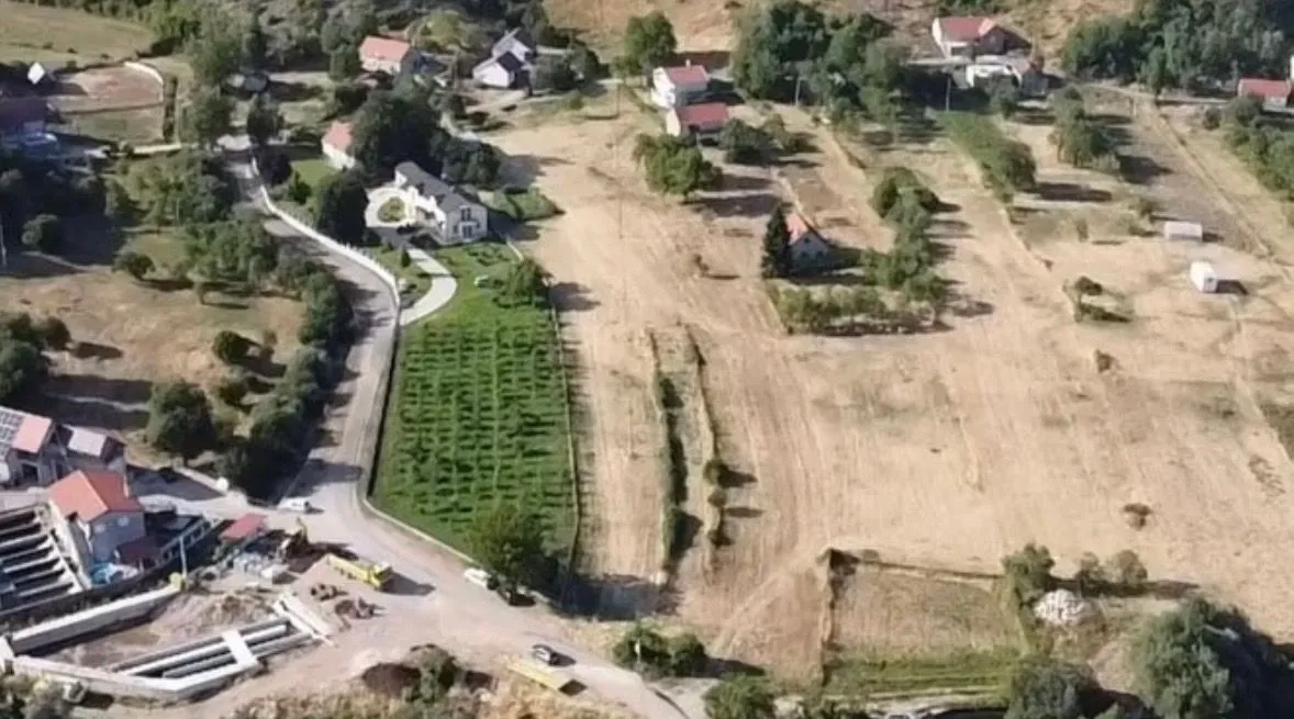 Prodaja, kuća, 210m², Brezovik, Nikšić