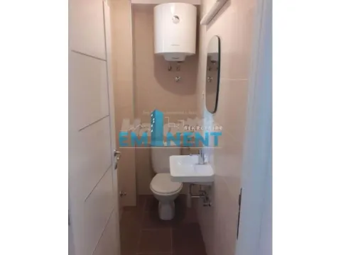 Izdavanje, trosoban stan, 90m², Vračar Sve Podlokacije, Beograd - image 8