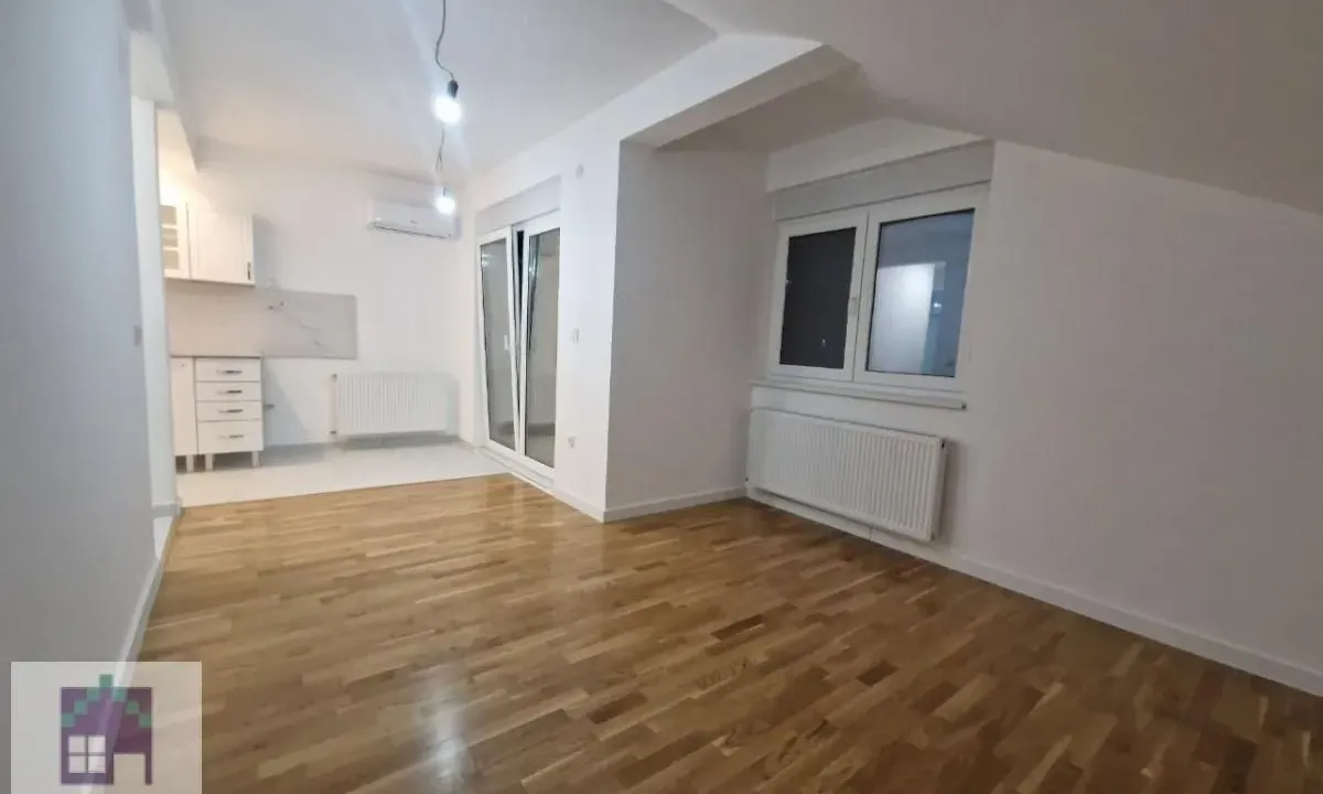 Izdavanje, trosoban stan, 54m², Obrenovac, Beograd