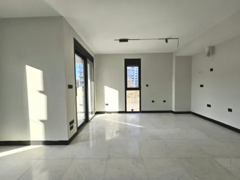 Prodaja, dvosoban stan, 71m², Vezirov Most, Podgorica - image 7