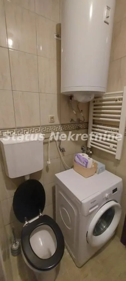Izdavanje, garsonjera, 28m², Grbavica, Novi Sad Sve Podlokacije