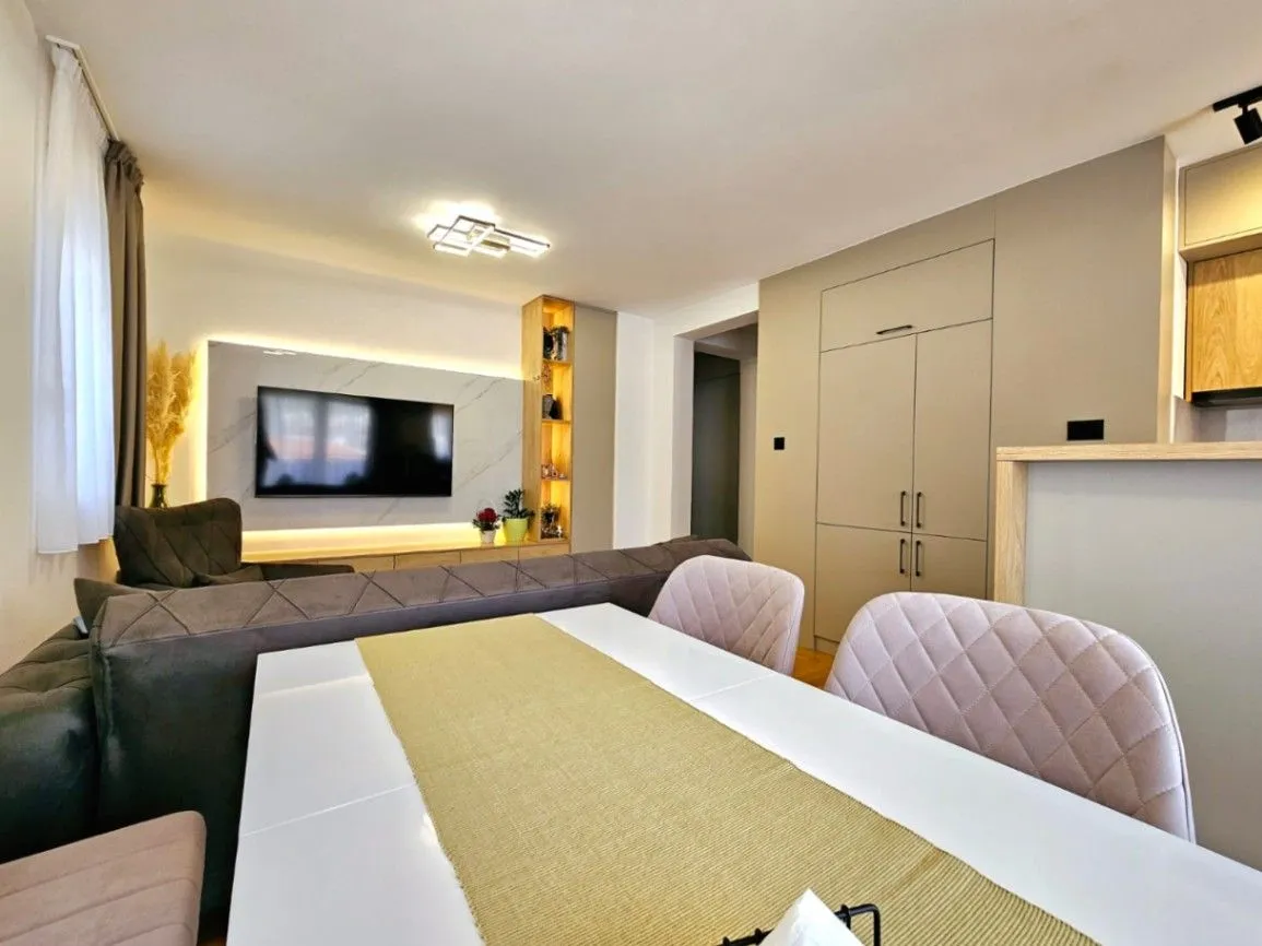 Prodaja, dvosoban stan, 57m², Dubovica, Budva