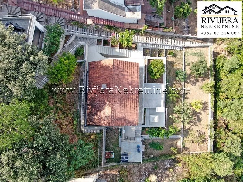 Prodaja, kuća, 100m², Njivice, Herceg Novi