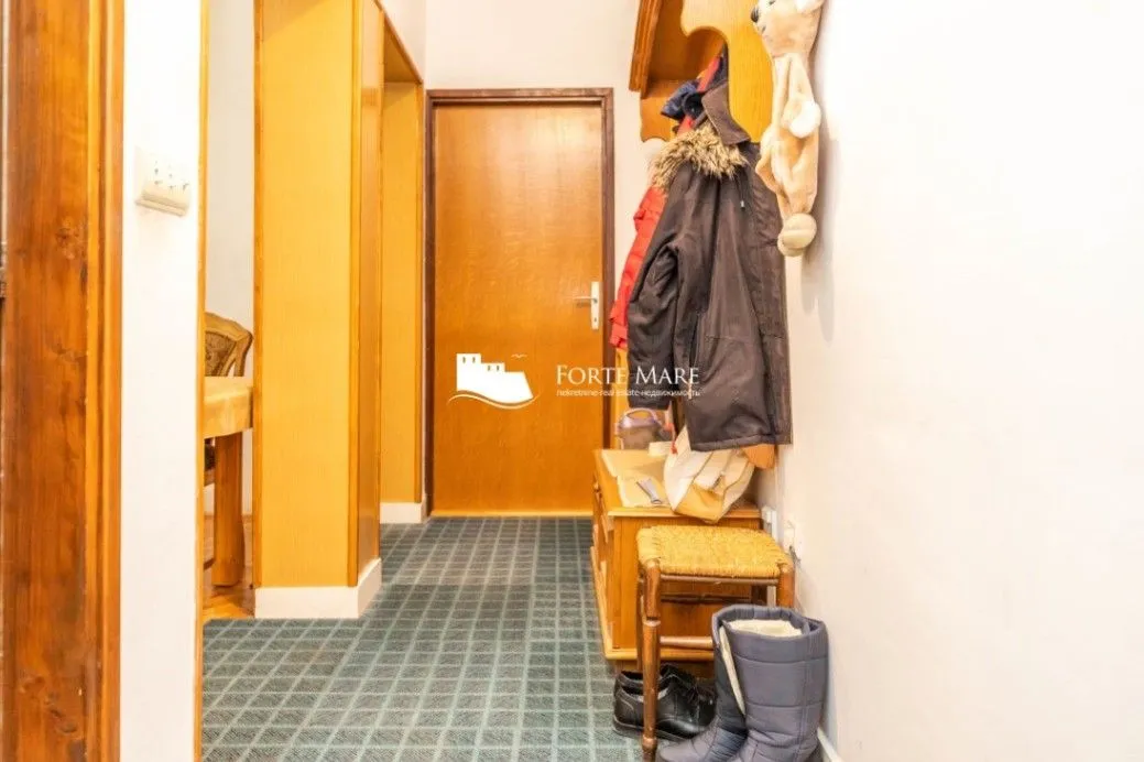Prodaja, dvosoban stan, 92m², Herceg Novi, Crna Gora