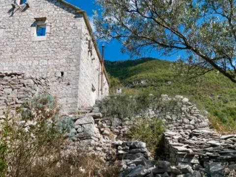 Prodaja, kuća, 124m², Tivat, Crna Gora - image 1