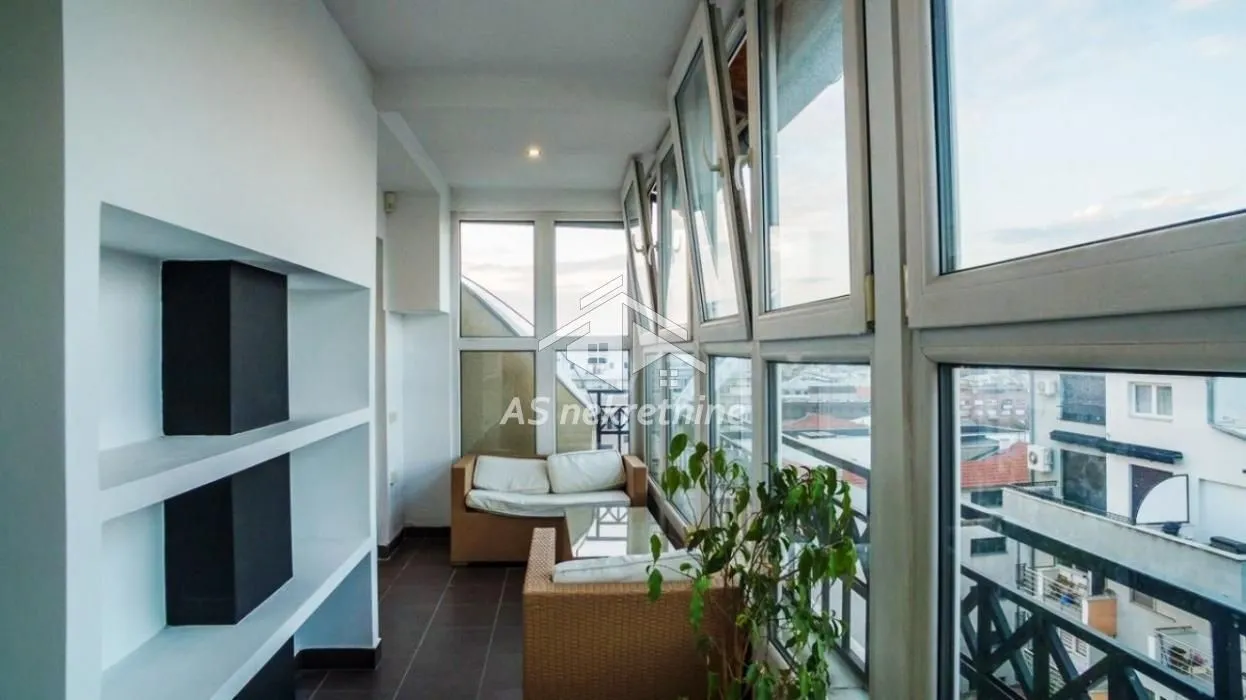 Rent, four bedroom apartment, 140m², Đeram Pijaca, Beograd