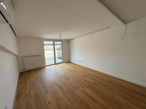 Stan in Voždovac Sve Podlokacije