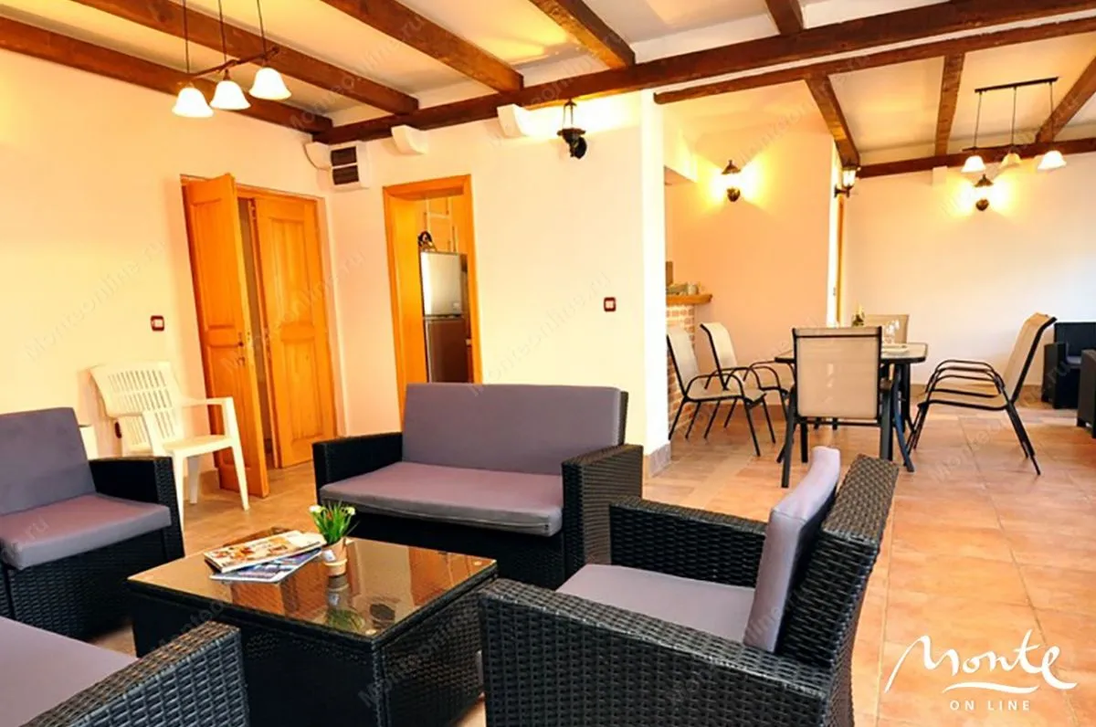 Prodaja, kuća, 327m², Stoliv, Kotor