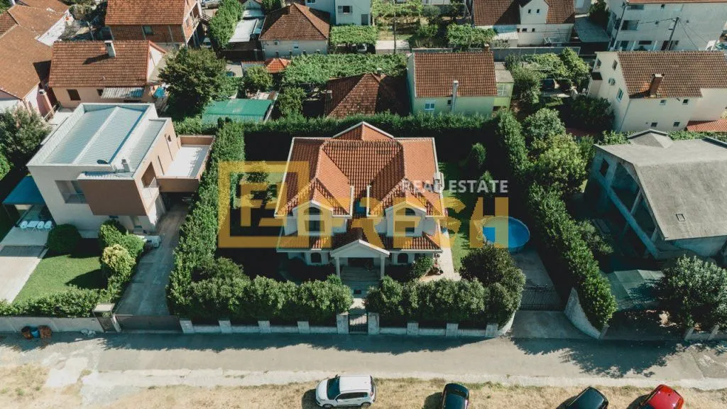 Prodaja, kuća, 253m², Zagorič, Podgorica