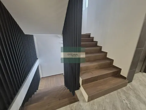 Prodaja, trosoban stan, 79m², Erdoglija, Kragujevac - image 5