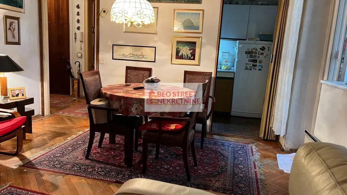 Prodaja, trosoban stan, 77m², Stari Grad, Beograd