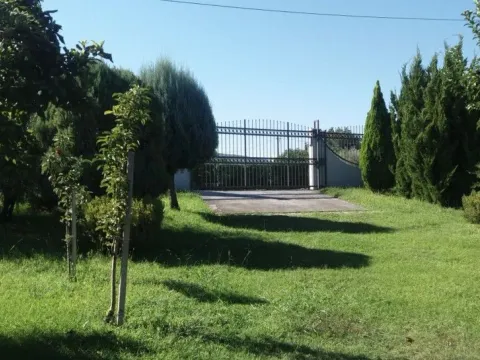 Prodaja, plac, 1800m², Donji Kokoti, Podgorica - image 1