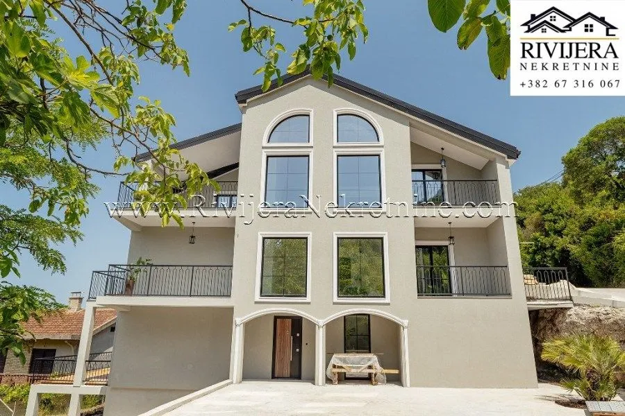 Prodaja, dvosoban stan, 103m², Herceg Novi, Crna Gora