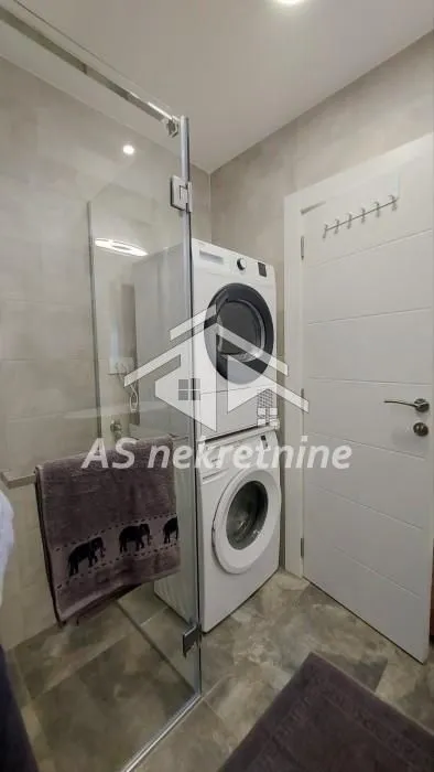 Izdavanje, dvosoban stan, 55m², Novi Beograd Blok 1 Fontana, Novi Beograd Sve Podlokacije