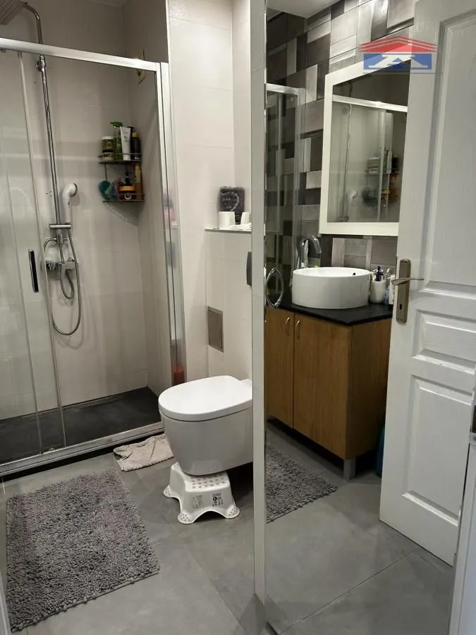 Prodaja, četvorosoban stan, 116m², Grbavica, Novi Sad Sve Podlokacije