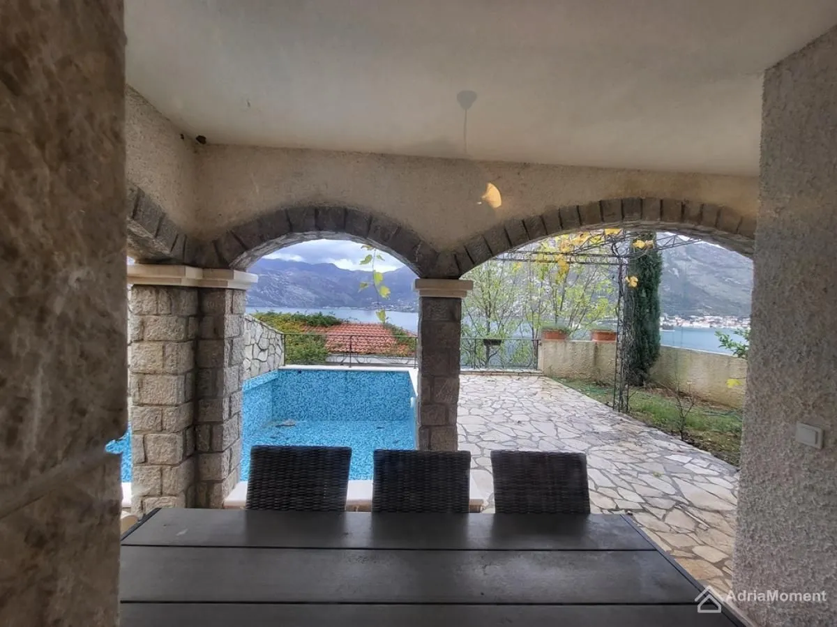 Sale, three bedroom apartment, 126m², Kostanjica, Kotor