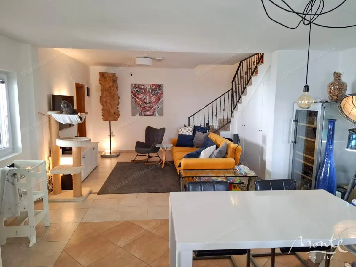 Prodaja, kuća, 116m², Reževići, Budva